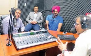 Gurpreet Ghughi on Radio Parvasi (5) copy copy