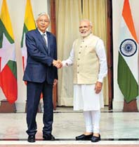 PM Modi with Myanmar President U Htin Kyaw