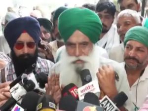 ਪੰਜਾਬ ਦੇ ਕਿਸਾਨਾਂ ਨੂੰ ਕੇਂਦਰ ਨਾਲ ਮੀਟਿੰਗ ਦਾ ਮਿਲਿਆ ਸੱਦਾ -ਕਿਸਾਨਾਂ ਨੇ ਦਿੱਲੀ ਕੂਚ ਕਰਨ ਦਾ ਕਰ ਲਿਆ ਸੀ ਫੈਸਲਾ