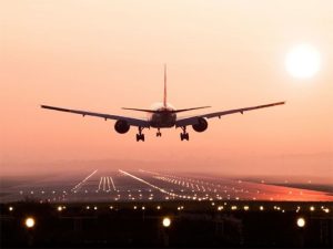 ਭਾਰਤ ’ਚ ਹਵਾਈ ਸਫਰ ਹੋ ਸਕਦਾ ਹੈ ਮਹਿੰਗਾ ਭਾਰਤ ’ਚ ਹਵਾਈ ਸਫਰ ਹੋ ਸਕਦਾ ਹੈ ਮਹਿੰਗਾ