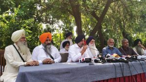 ਈਡੀ ਦੇ ਸਾਬਕਾ ਡਿਪਟੀ ਡਾਇਰੈਕਟਰ ਨਿਰੰਜਨ ਸਿੰਘ ਅਤੇ ਸਾਬਕਾ ਡੀਐਸਪੀ ਬਲਵਿੰਦਰ ਸਿੰਘ ਸੇਖੋਂ ‘ਅਕਾਲੀ ਦਲ ਵਾਰਿਸ ਪੰਜਾਬ ਦੇ’ ਵਿਚ ਸ਼ਾਮਲ ਈਡੀ ਦੇ ਸਾਬਕਾ ਡਿਪਟੀ ਡਾਇਰੈਕਟਰ ਨਿਰੰਜਨ ਸਿੰਘ ਅਤੇ ਸਾਬਕਾ ਡੀਐਸਪੀ ਬਲਵਿੰਦਰ ਸਿੰਘ ਸੇਖੋਂ ‘ਅਕਾਲੀ ਦਲ ਵਾਰਿਸ ਪੰਜਾਬ ਦੇ’ ਵਿਚ ਸ਼ਾਮਲ