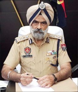 ਮੁਅੱਤਲ ਡੀਆਈਜੀ ਭੁੱਲਰ ਦੀ ਜ਼ਮਾਨਤ ਅਰਜ਼ੀ ’ਤੇ ਸੁਣਵਾਈ ਸੁਪਰੀਮ ਕੋਰਟ ਨੇ 4 ਹਫਤਿਆਂ ਲਈ ਟਾਲੀ ਮੁਅੱਤਲ ਡੀਆਈਜੀ ਭੁੱਲਰ ਦੀ ਜ਼ਮਾਨਤ ਅਰਜ਼ੀ ’ਤੇ ਸੁਣਵਾਈ ਸੁਪਰੀਮ ਕੋਰਟ ਨੇ 4 ਹਫਤਿਆਂ ਲਈ ਟਾਲੀ
