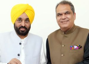 ਮੰਤਰੀ ਸੰਜੀਵ ਅਰੋੜਾ ਨਾਲ ਸੀਐਮ ਭਗਵੰਤ ਮਾਨ ਨੇ ਜੇਲ੍ਹ ’ਚ ਕੀਤੀ ਮੁਲਾਕਾਤ ਮੰਤਰੀ ਸੰਜੀਵ ਅਰੋੜਾ ਨਾਲ ਸੀਐਮ ਭਗਵੰਤ ਮਾਨ ਨੇ ਜੇਲ੍ਹ ’ਚ ਕੀਤੀ ਮੁਲਾਕਾਤ