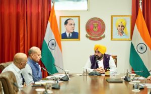 ਮੁੱਖ ਮੰਤਰੀ ਭਗਵੰਤ ਸਿੰਘ ਮਾਨ ਨੇ ਸ਼ਹਿਰੀ ਅਤੇ ਪੇਂਡੂ ਸਥਾਨਕ ਸੰਸਥਾਵਾਂ ਲਈ ਮਜ਼ਬੂਤ ਵਿੱਤੀ ਢਾਂਚੇ ਦੀ ਵਕਾਲਤ ਕੀਤੀ; ਨਵੇਂ ਬਣੇ ਸੱਤਵੇਂ ਪੰਜਾਬ ਵਿੱਤ ਕਮਿਸ਼ਨ ਨਾਲ ਕੀਤੀ ਮੀਟਿੰਗ ਮੁੱਖ ਮੰਤਰੀ ਭਗਵੰਤ ਸਿੰਘ ਮਾਨ ਨੇ ਸ਼ਹਿਰੀ ਅਤੇ ਪੇਂਡੂ ਸਥਾਨਕ ਸੰਸਥਾਵਾਂ ਲਈ ਮਜ਼ਬੂਤ ਵਿੱਤੀ ਢਾਂਚੇ ਦੀ ਵਕਾਲਤ ਕੀਤੀ; ਨਵੇਂ ਬਣੇ ਸੱਤਵੇਂ ਪੰਜਾਬ ਵਿੱਤ ਕਮਿਸ਼ਨ ਨਾਲ ਕੀਤੀ ਮੀਟਿੰਗ