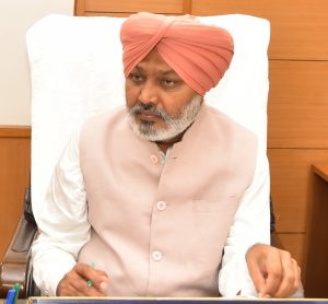 ਵਿੱਤ ਮੰਤਰੀ ਹਰਪਾਲ ਸਿੰਘ ਚੀਮਾ ਵੱਲੋਂ ਏਮਜ਼ ਮੋਹਾਲੀ ਵਿਖੇ ਜੂਨੀਅਰ ਰੈਜ਼ੀਡੈਂਟ ਦੀਆਂ 110 ਨਵੀਆਂ ਅਸਾਮੀਆਂ ਨੂੰ ਪ੍ਰਵਾਨਗੀ; ਕੁੱਲ ਗਿਣਤੀ ਵੱਧ ਕੇ ਹੋਈ 207 ਵਿੱਤ ਮੰਤਰੀ ਹਰਪਾਲ ਸਿੰਘ ਚੀਮਾ ਵੱਲੋਂ ਏਮਜ਼ ਮੋਹਾਲੀ ਵਿਖੇ ਜੂਨੀਅਰ ਰੈਜ਼ੀਡੈਂਟ ਦੀਆਂ 110 ਨਵੀਆਂ ਅਸਾਮੀਆਂ ਨੂੰ ਪ੍ਰਵਾਨਗੀ; ਕੁੱਲ ਗਿਣਤੀ ਵੱਧ ਕੇ ਹੋਈ 207
