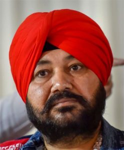 ਪੰਜਾਬੀ ਗਾਇਕ ਦਲੇਰ ਮਹਿੰਦੀ ਦੀ ਉਤਰਾਖੰਡ ’ਚ ਪੇਸ਼ਕਾਰੀ ਦੌਰਾਨ ਹੋਇਆ ਵਿਵਾਦ ਪੰਜਾਬੀ ਗਾਇਕ ਦਲੇਰ ਮਹਿੰਦੀ ਦੀ ਉਤਰਾਖੰਡ ’ਚ ਪੇਸ਼ਕਾਰੀ ਦੌਰਾਨ ਹੋਇਆ ਵਿਵਾਦ