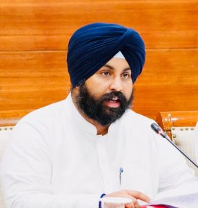 ਭਗਵੰਤ ਮਾਨ ਸਰਕਾਰ ਵੱਲੋਂ 9 ਅਕਤੂਬਰ ਨੂੰ 19,200 ਸਰਕਾਰੀ ਸਕੂਲਾਂ ਵਿੱਚ ਕਰਵਾਈ ਜਾਵੇਗੀ ‘ਮੈਗਾ ਪੀ.ਟੀ.ਐਮ.’; 25 ਲੱਖ ਮਾਪੇ ਹੋਣਗੇ ਸ਼ਾਮਲ ਭਗਵੰਤ ਮਾਨ ਸਰਕਾਰ ਵੱਲੋਂ 9 ਅਕਤੂਬਰ ਨੂੰ 19,200 ਸਰਕਾਰੀ ਸਕੂਲਾਂ ਵਿੱਚ ਕਰਵਾਈ ਜਾਵੇਗੀ ‘ਮੈਗਾ ਪੀ.ਟੀ.ਐਮ.’; 25 ਲੱਖ ਮਾਪੇ ਹੋਣਗੇ ਸ਼ਾਮਲ