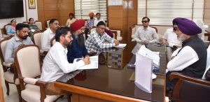 ਵਿੱਤ ਮੰਤਰੀ ਹਰਪਾਲ ਸਿੰਘ ਚੀਮਾ ਵੱਲੋਂ ਮੁਲਾਜ਼ਮ ਯੂਨੀਅਨਾਂ ਨਾਲ ਉੱਚ-ਪੱਧਰੀ ਮੀਟਿੰਗ ਦੀ ਪ੍ਰਧਾਨਗੀ